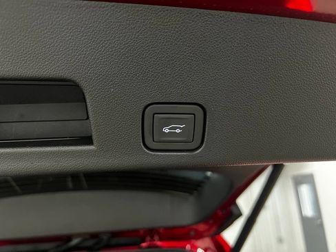 New 2026 GMC Acadia Denali w/ Super Cruise Package AWD/4WD image 43