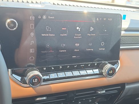 New 2025 GMC Canyon AT4 w/ Nightfall Edition image 26