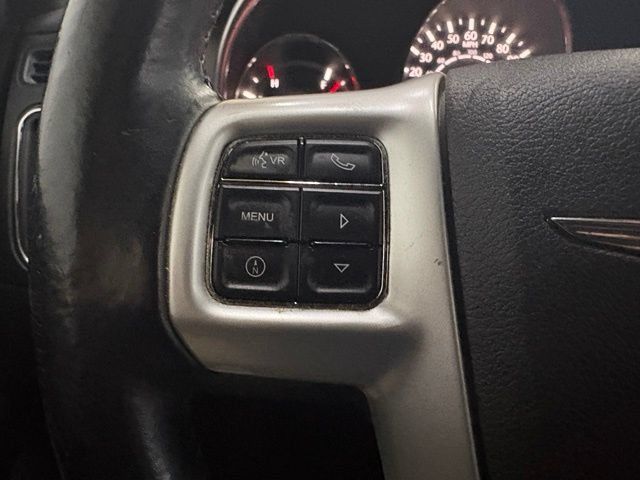 Used 2014 Chrysler 200 Limited FWD image 27