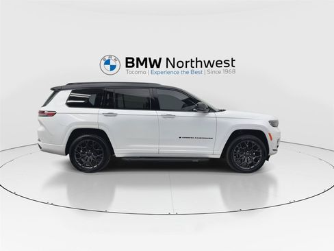 Used 2023 Jeep Grand Cherokee L Summit AWD/4WD image 5