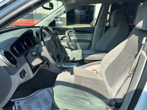 Used 2017 Buick Enclave Convenience image 9