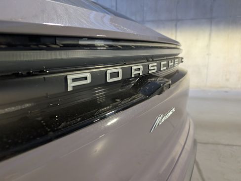 Used 2025 Porsche Macan Electric image 16