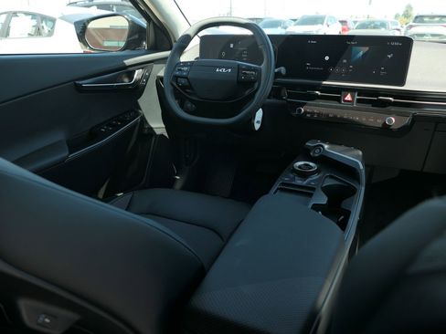 New 2025 Kia EV6 Wind image 24