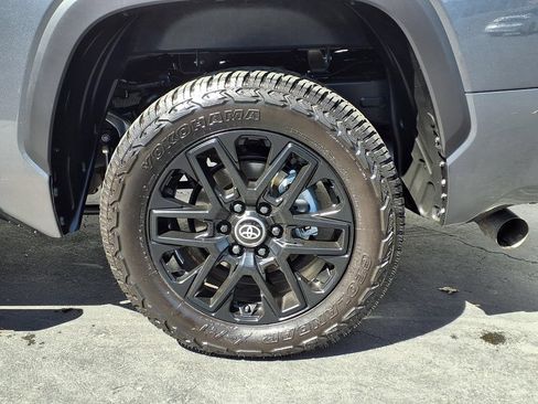 Certified 2025 Toyota Tundra Limited AWD/4WD image 6