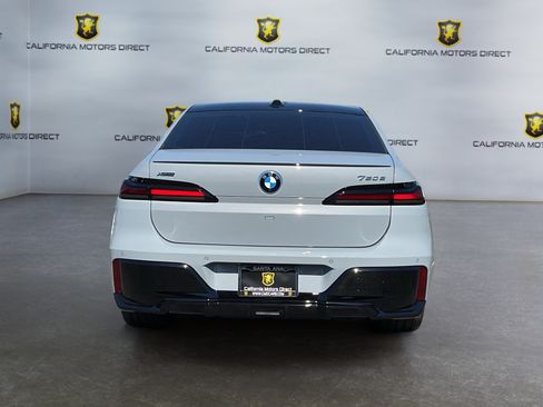 Used 2025 BMW 750e xDrive w/ Premium Package AWD/4WD image 6