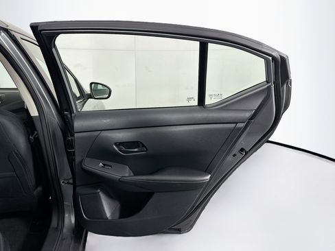 Used 2024 Nissan Sentra SV image 28