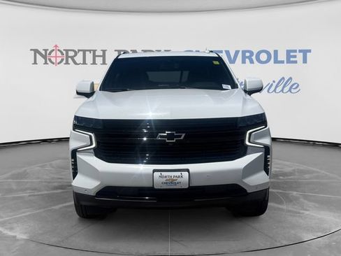 Used 2022 Chevrolet Tahoe RST w/ Luxury Package RWD image 2