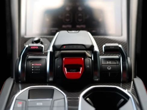 Used 2024 Lamborghini Urus Performante image 7