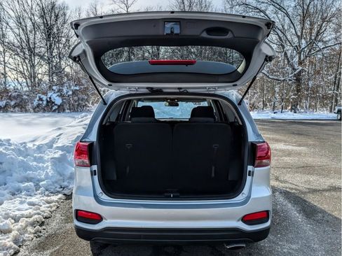 Used 2020 Kia Sorento LX image 7