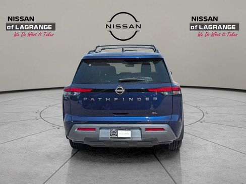 New 2026 Nissan Pathfinder SL FWD image 5