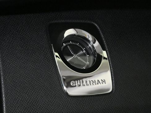 Used 2019 Rolls-Royce Cullinan image 44