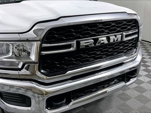 Used 2024 RAM 2500 Tradesman w/ Chrome Appearance Group AWD/4WD image 30