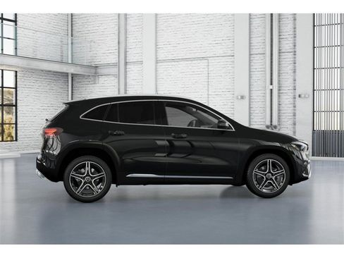 New 2026 Mercedes-Benz GLA 250 4MATIC image 17