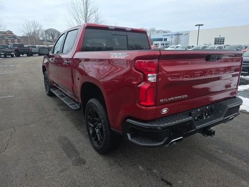 Used 2022 Chevrolet Silverado 1500 LT Trail Boss w/ LT Trail Boss Premium Package image 2