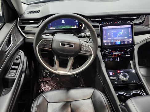 Used 2023 Jeep Grand Cherokee 4WD 4xe image 29