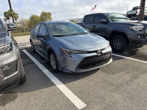 Used 2022 Toyota Corolla LE image 1