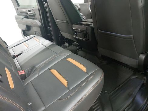 Used 2024 GMC Sierra 3500 AT4 w/ AT4 Premium Plus Package image 11