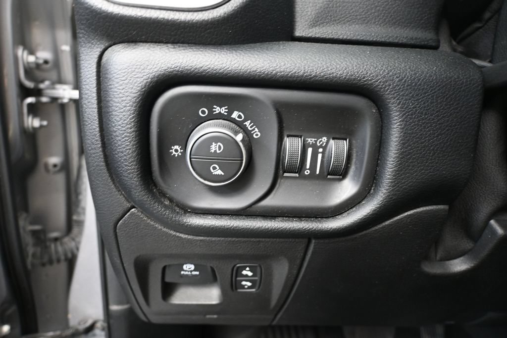 Used 2021 RAM 1500 Laramie w/ Sport Appearance Package AWD/4WD image 23