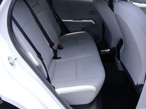 Used 2024 Hyundai Kona SEL FWD image 18