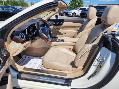 Used 2013 Mercedes-Benz SL 550 image 29