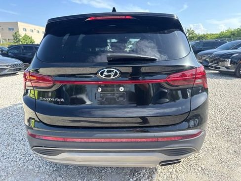 Used 2022 Hyundai Santa Fe SE FWD image 7