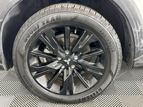 Used 2024 Mitsubishi Eclipse Cross LE AWD/4WD image 37
