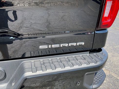 Used 2022 GMC Sierra 1500 Denali w/ Technology Package AWD/4WD image 9