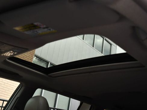 Used 2013 Toyota Highlander SE image 42