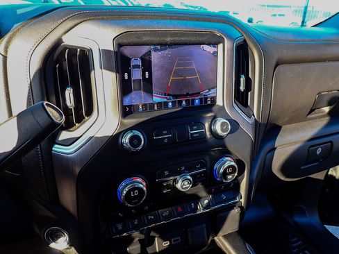 Used 2020 GMC Sierra 2500 Denali w/ Denali Ultimate Package image 16