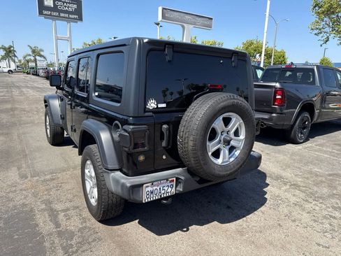Used 2019 Jeep Wrangler Unlimited Sport S AWD/4WD image 16