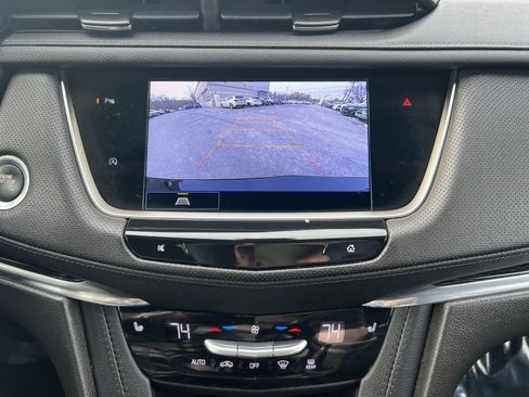 Used 2022 Cadillac XT5 Premium Luxury image 19