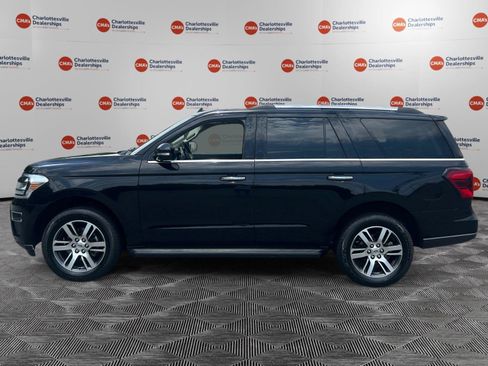Used 2024 Ford Expedition Limited AWD/4WD image 2
