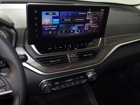 New 2025 Nissan Altima 2.5 SV w/ SV Special Edition Package image 9