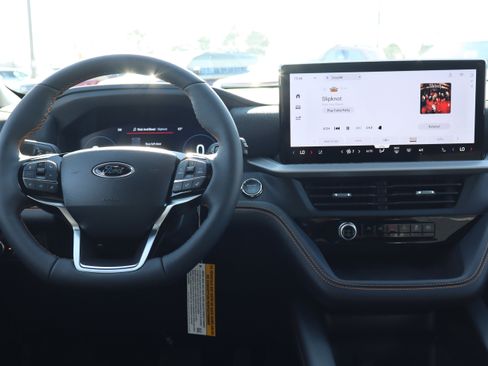New 2026 Ford Explorer Tremor w/ Tremor Convenience Package image 15