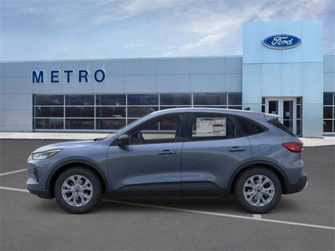 Used 2025 Ford Escape Active w/ Cold Weather Package image 4