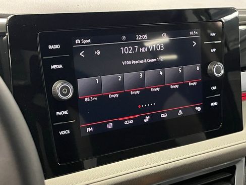 New 2026 Volkswagen Taos SEL AWD/4WD image 27