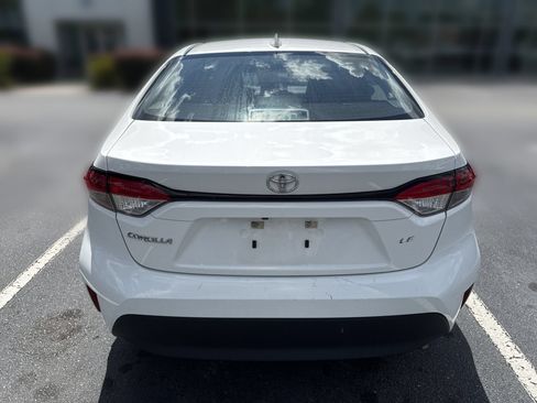 Used 2024 Toyota Corolla LE FWD image 5