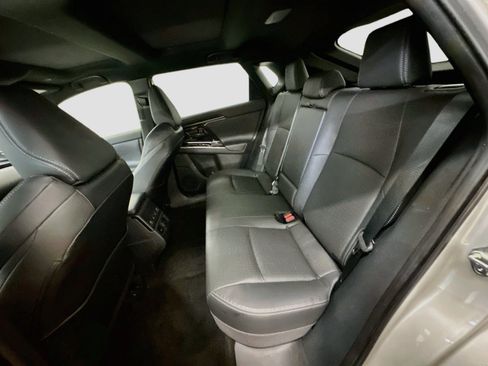 Used 2023 Toyota bZ4X AWD image 30