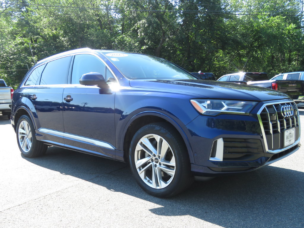 Used 2023 Audi Q7 2.0T Premium w/ Convenience Package AWD/4WD image 3