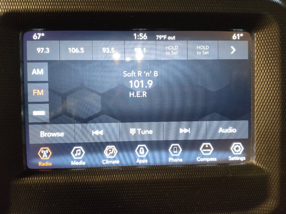 Used 2019 Jeep Wrangler Unlimited Sahara AWD/4WD image 25