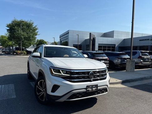 Used 2020 Volkswagen Atlas Cross Sport SEL Premium AWD/4WD image 1