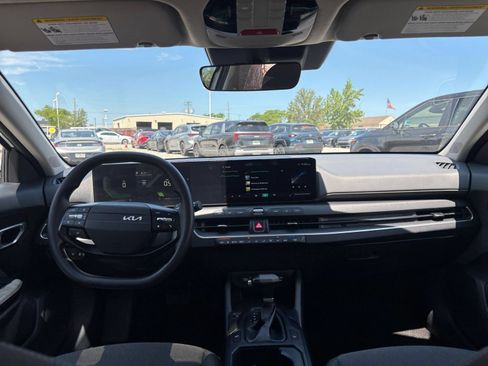 Used 2025 Kia K4 FWD image 33