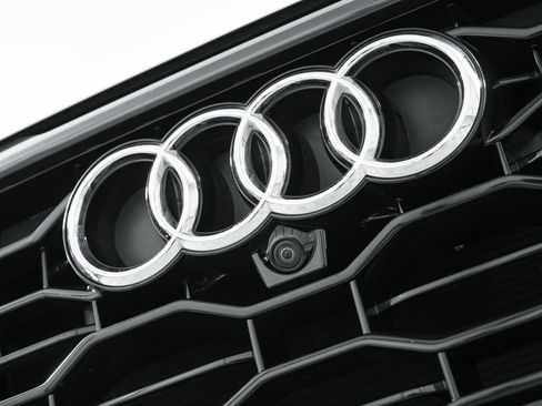 Used 2024 Audi RS Q8 AWD/4WD image 44