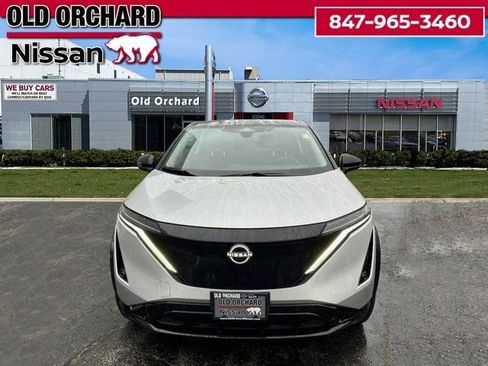 Used 2023 Nissan Ariya AWD image 3