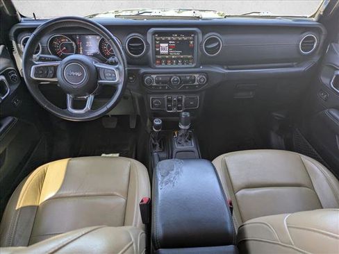 Used 2019 Jeep Wrangler Unlimited Sahara AWD/4WD image 17