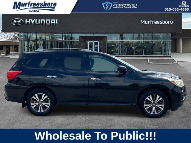 Used 2017 Nissan Pathfinder SL w/ SL Premium Package AWD/4WD image 4