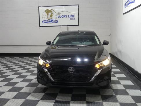 Used 2025 Nissan Sentra SV FWD image 2