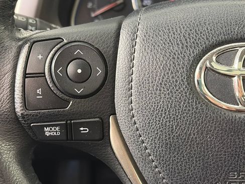 Used 2013 Toyota RAV4 Limited AWD/4WD image 17