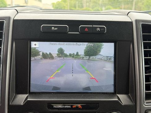 Used 2017 Ford F150 XLT w/ Equipment Group 301A Mid AWD/4WD image 19