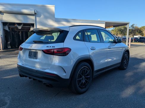 Certified 2022 Mercedes-Benz GLA 35 AMG 4MATIC image 6